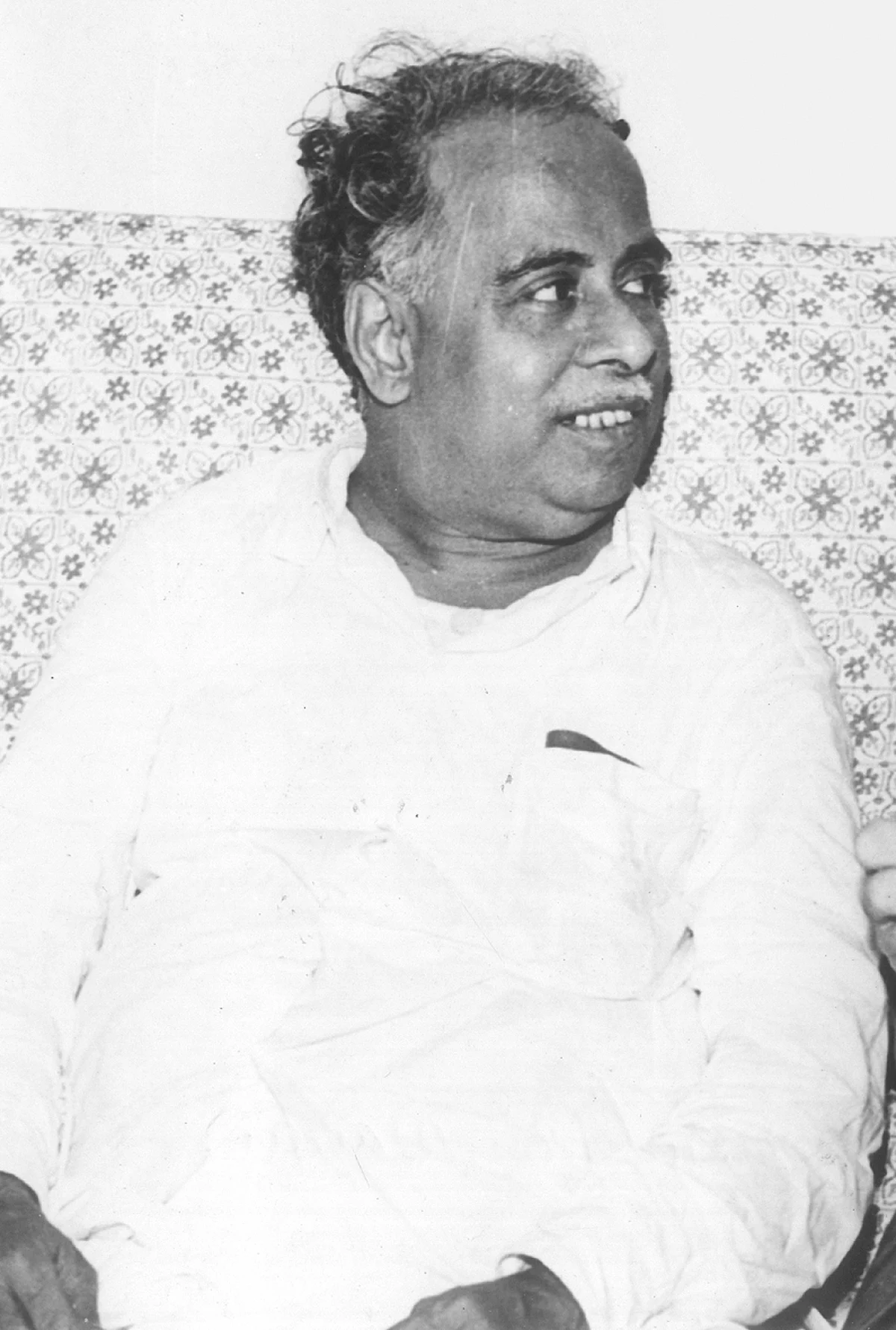 சிறையில் அண்ணா கே.பி.சுந்தரம் (ஆசிரியர், ‘தையற் கலை’)