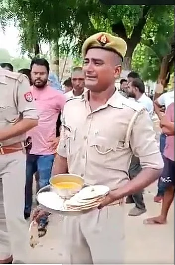 உ.பி: உணவின் தரம் குறித்து வீடியோ வெளியிட்ட காவலர்... 600 கி.மீ தொலைவில் பணியிட மாற்றம்!