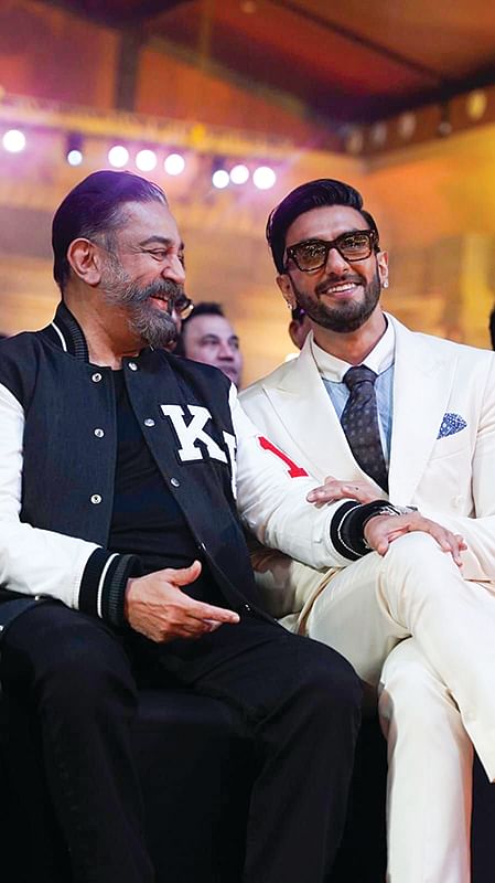 Ranveer singh: பிளாக் அண்ட் ஒயிட்!
