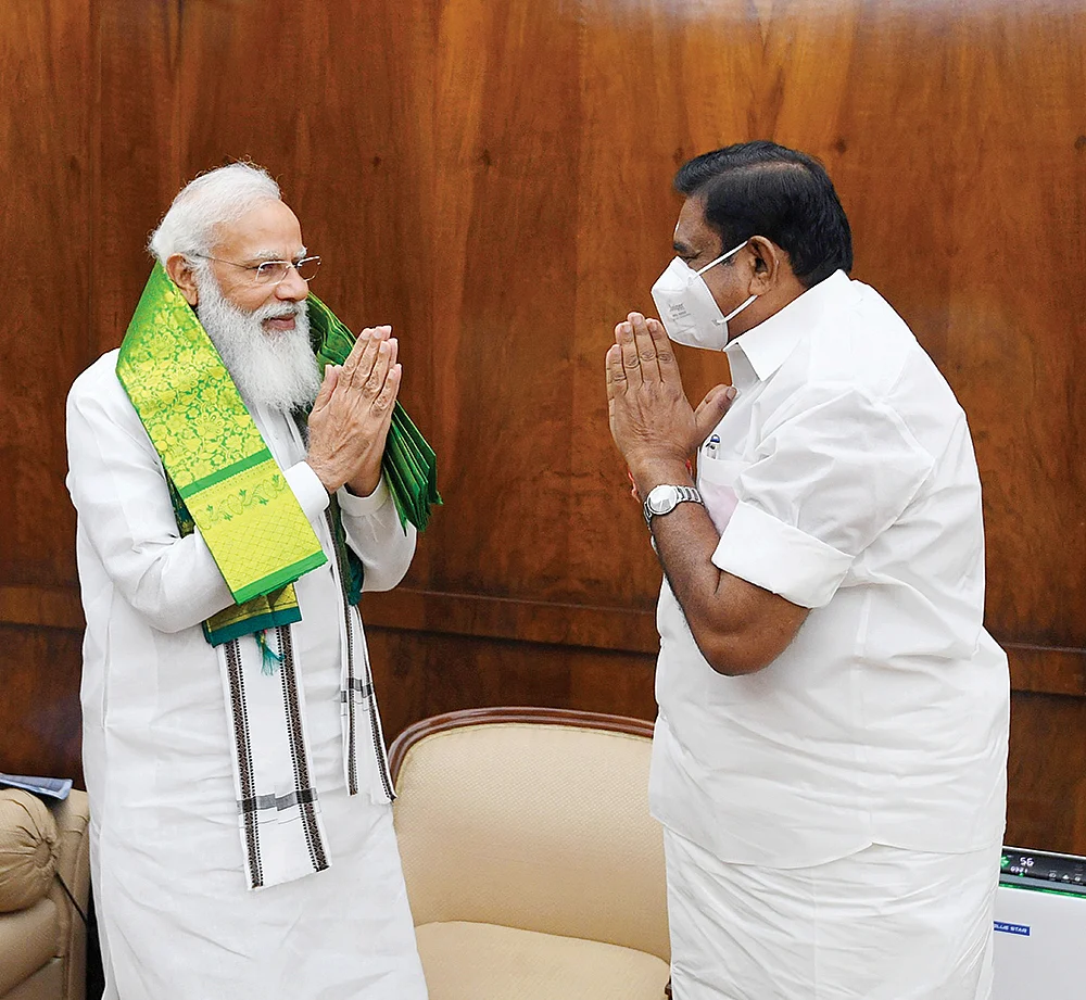 மிஸ்டர் கழுகு: டெல்லியுடன் சமரசம்... இறங்கிவந்த எடப்பாடி!