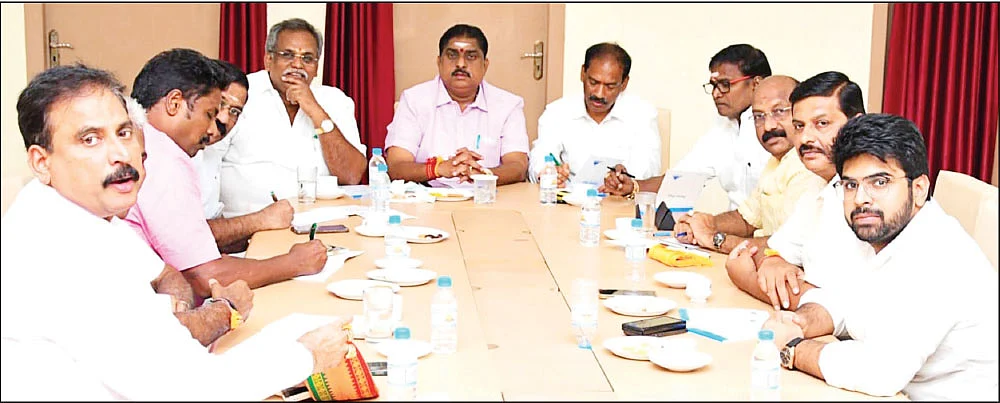 புதுச்சேரியில் முடிவுக்கு வருகிறதா தேசிய ஜனநாயக கூட்டணி?