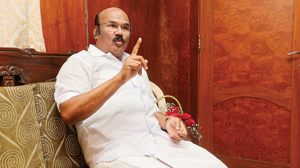ஜெயக்குமார்