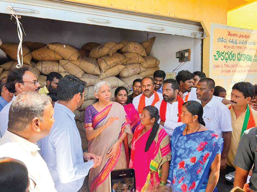 ரேஷன் கடையில் வேண்டுமா பிரதமர் படம்?