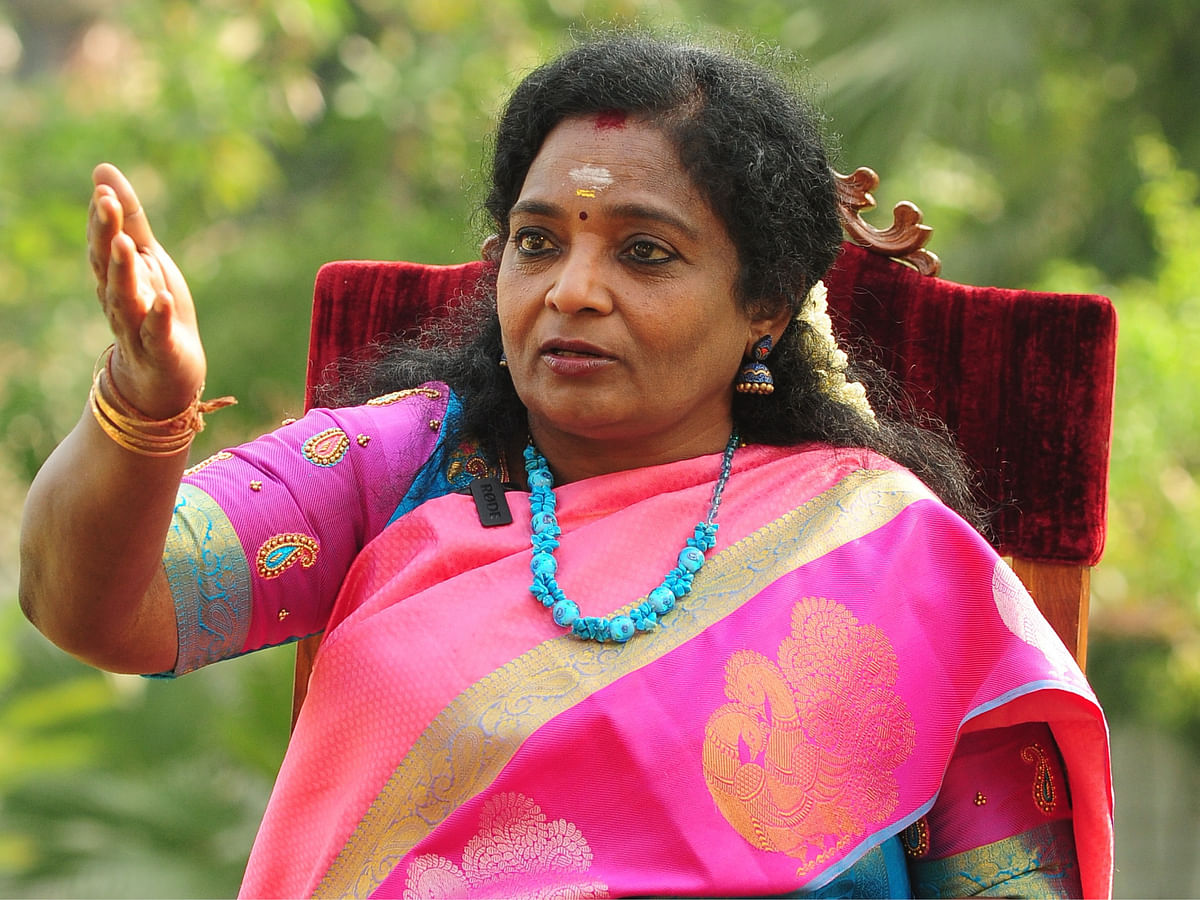 ``அரசுப் பள்ளிகளை சி.பி.எஸ்.இ-க்கு மாற்றுவதற்குக் காரணம் இதுதான்!" – தமிழிசை கூறும் விளக்கமென்ன?