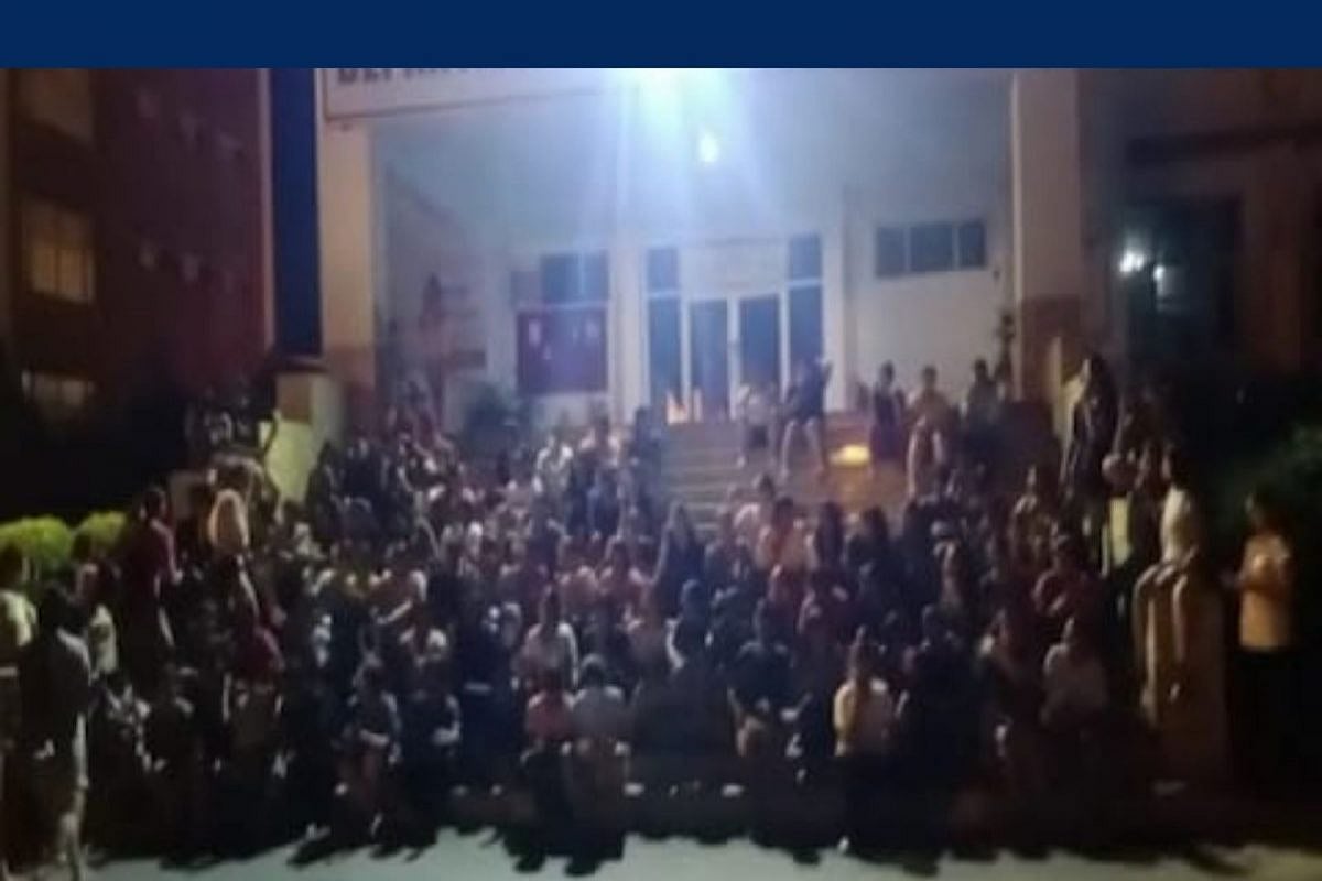 ஆன்லைனில் கசிந்த குளியல் வீடியோக்கள்; போராட்டத்தில் இறங்கிய சண்டிகர் பல்கலை மாணவிகள் - என்ன நடந்தது?