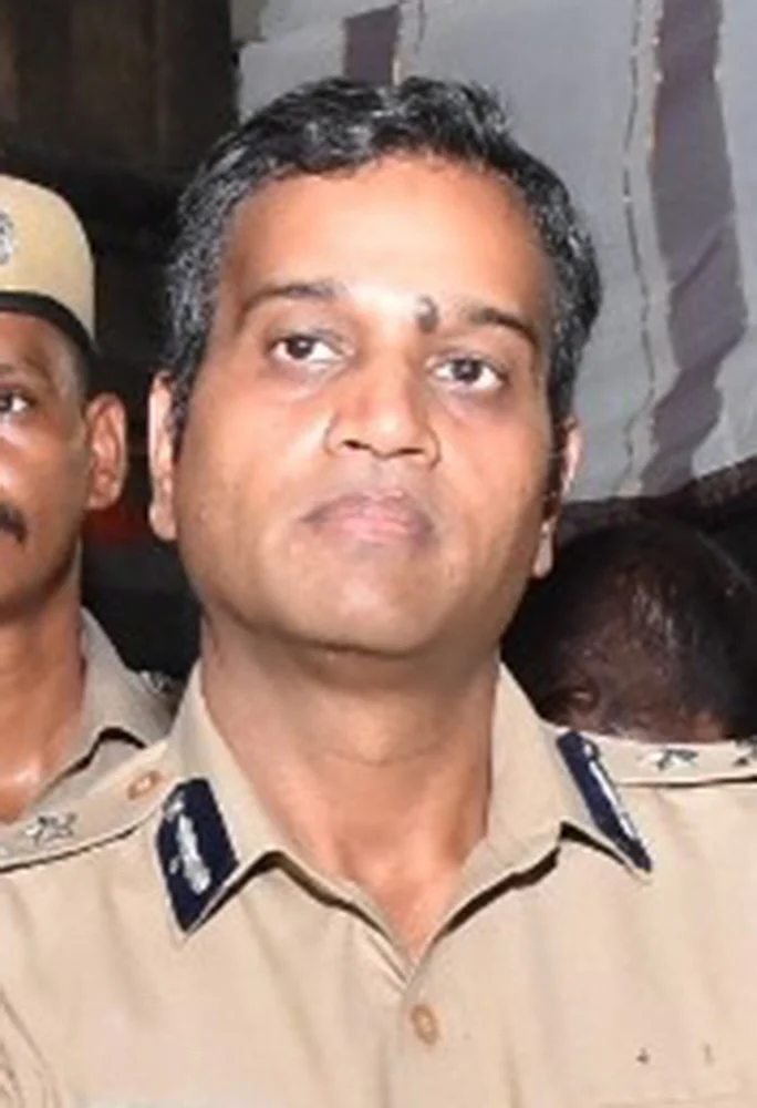 சிரிக்க வைக்கும் போதை ஊசி... பொறிவைத்து பிடித்த போலீஸ்!