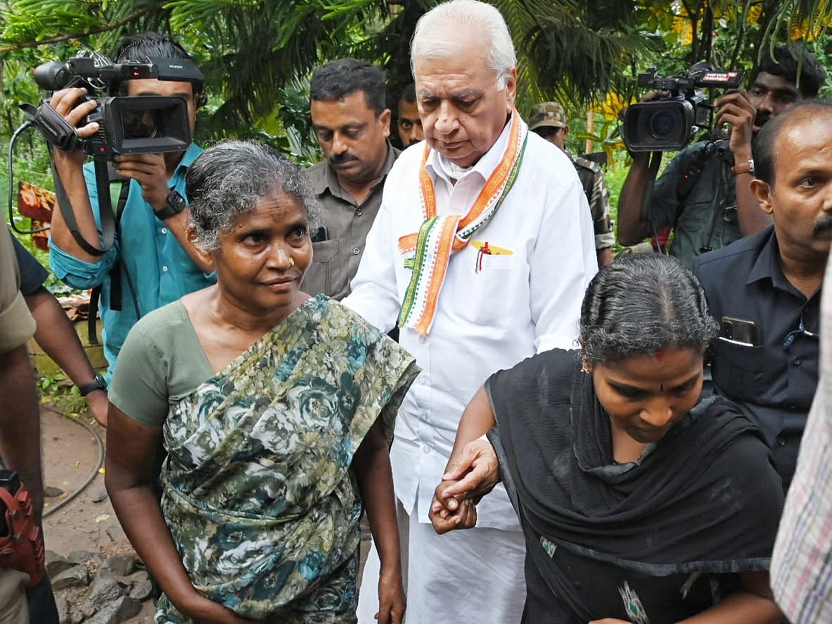 கேரளா: கொலைசெய்யப்பட்ட அட்டப்பாடி மதுவின் வீட்டுக்குச் சென்ற கவர்னர் - நடந்தது என்ன?!
