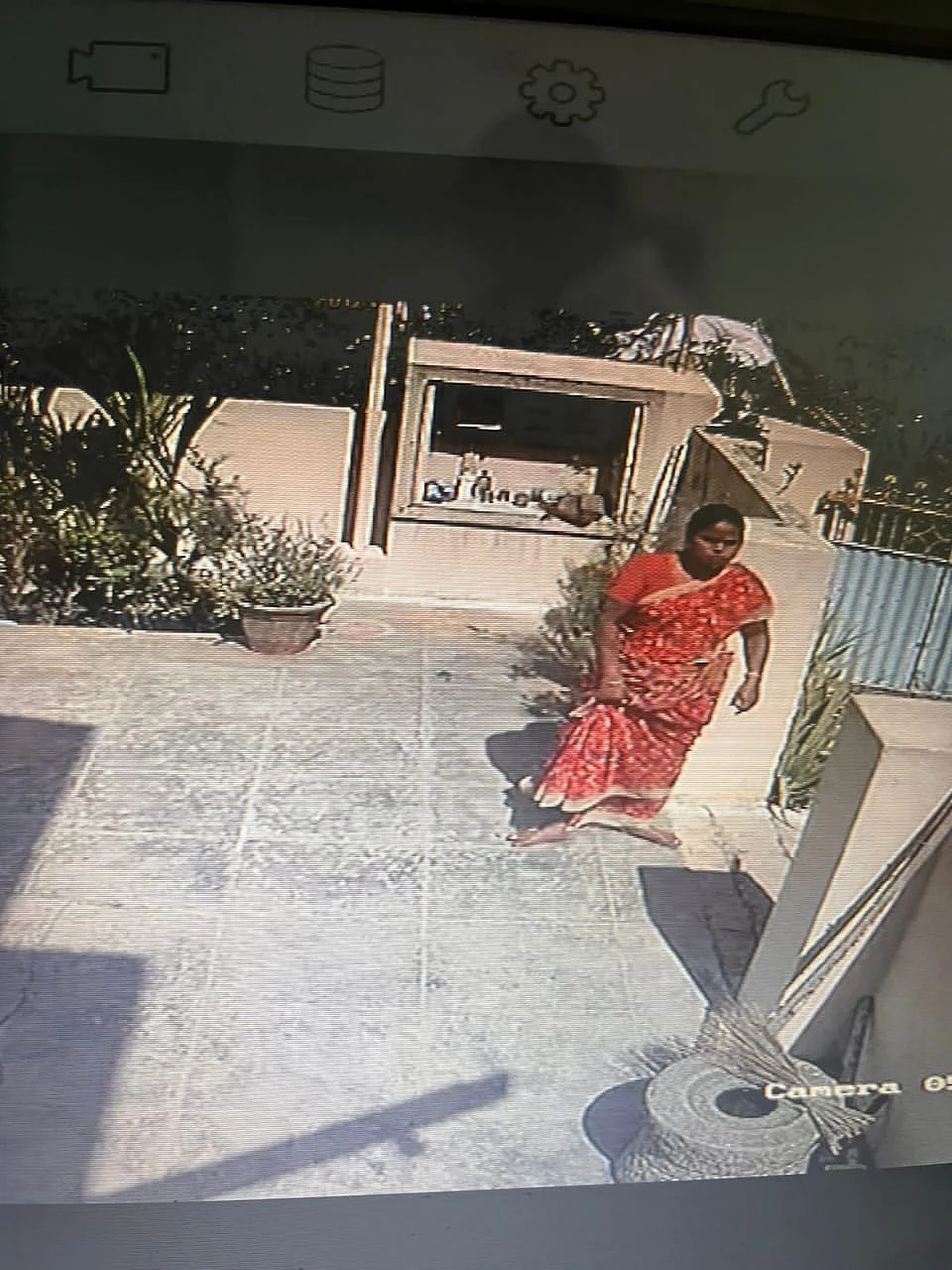 தேடப்படும் குற்றவாளி