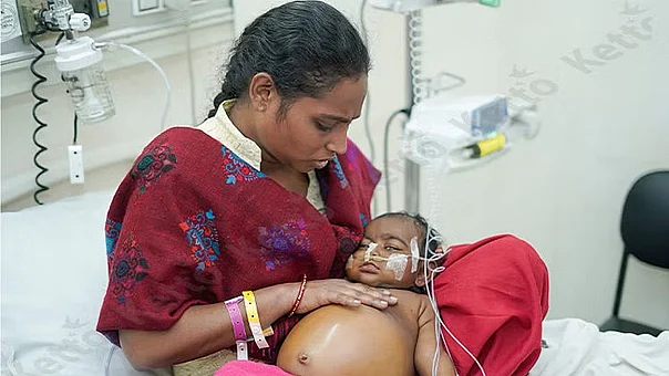 என் குழந்தையை காப்பாத்தி கொடுங்கய்யா