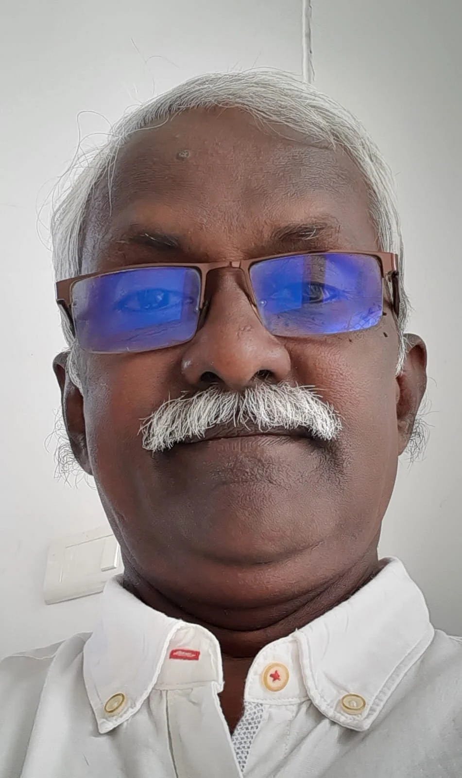 பரமானந்தா நடுநிலைப்பள்ளி செயலாளர் எஸ்.ஞானபிரகாசம்