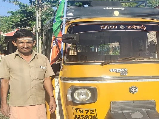 பிரதமர் மோடிக்காக இன்று நாள் முழுவதும் இலவச சேவை! - நெல்லை ஆட்டோ டிரைவரின் மோடி பாசம்