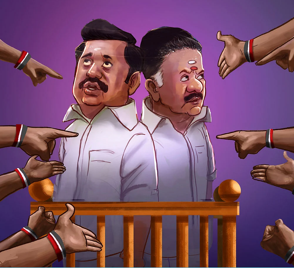 “இருவருமே துரோகிகள்தான்!”
