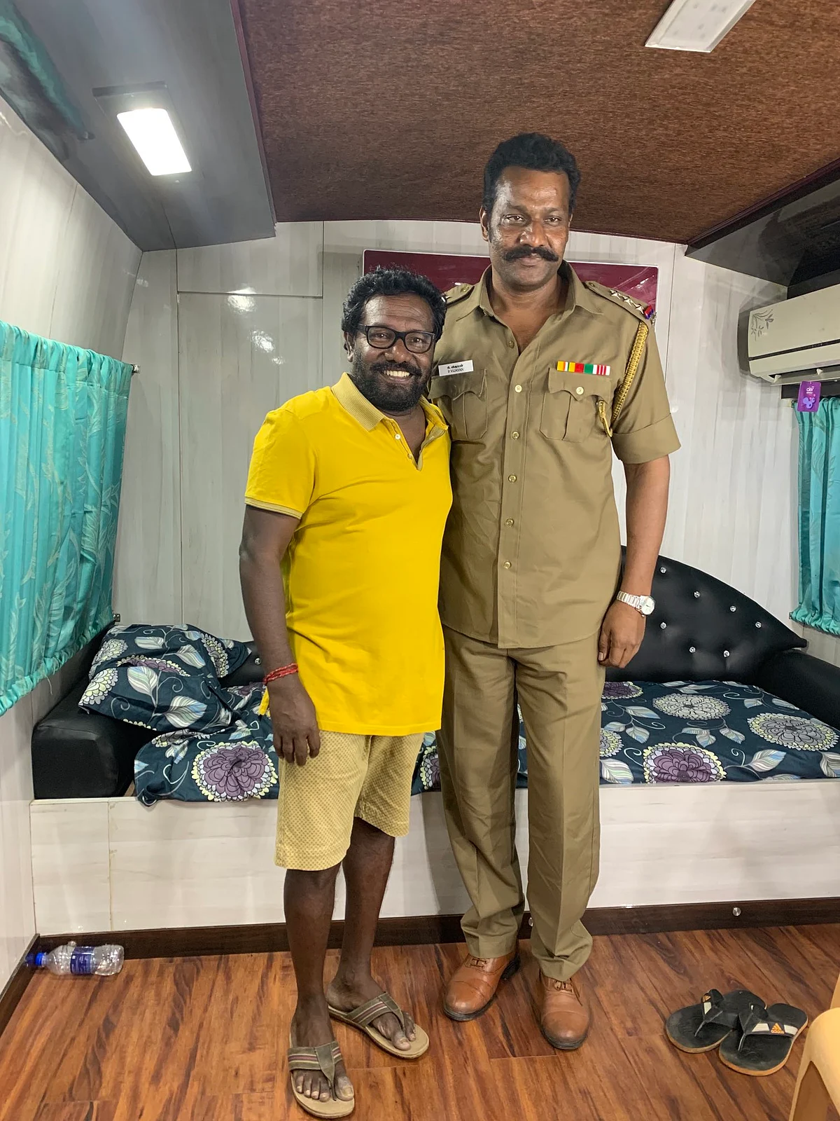 தனது 'ஆதார்' பட வில்லன் நடிகருடன்...