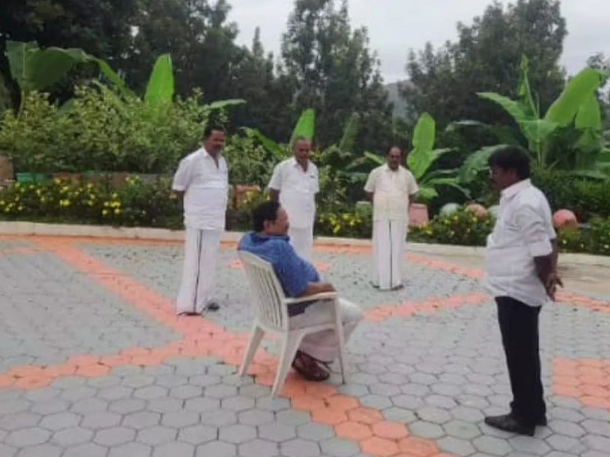 அமைச்சர்களின் வாரிசுகளால் வம்புச் சண்டை... வீதிக்கு வந்த தி.மு.க கோஷ்டிப்பூசல்