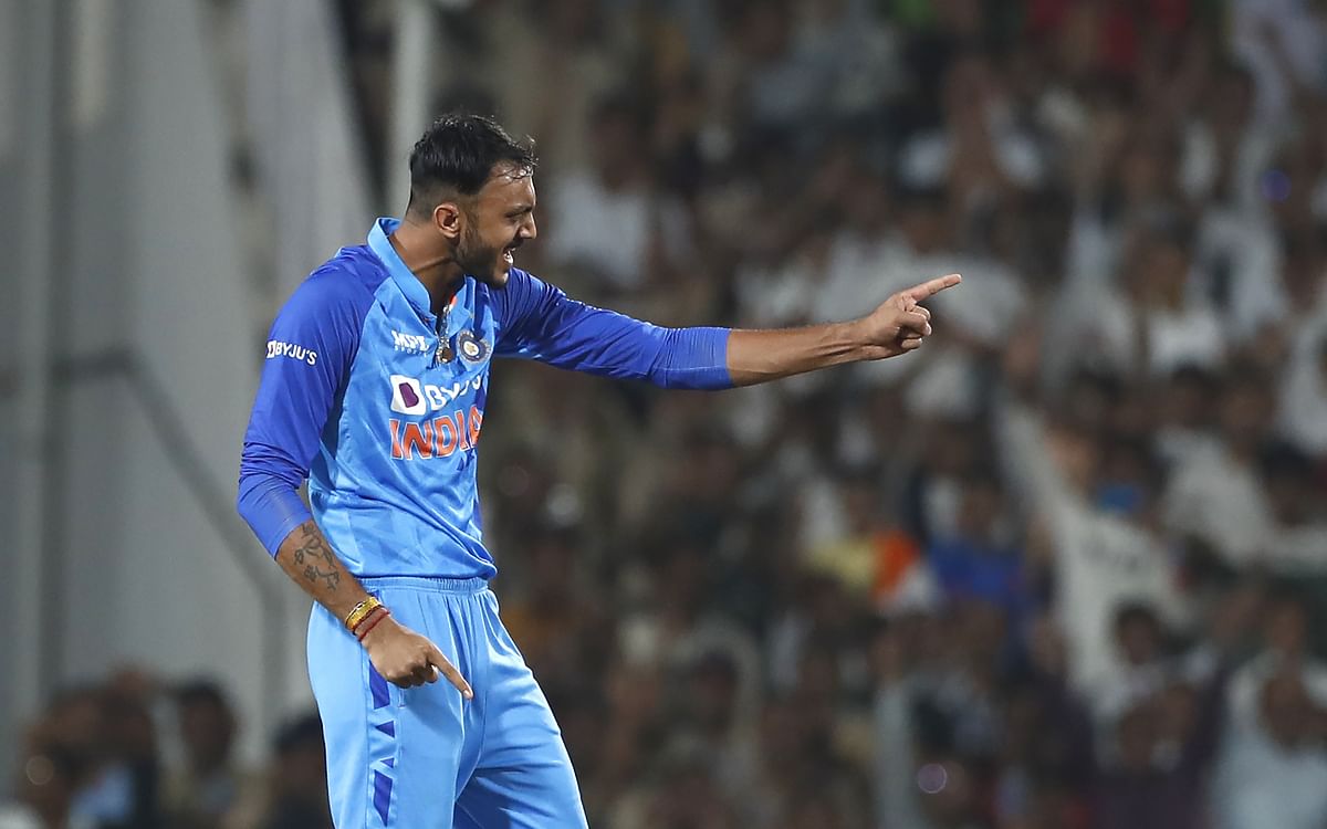 Axar Patel: கிடைக்கும் வாய்ப்புகளிலெல்லாம் ஸ்கோர் செய்யும் `ஆட்டநாயகன்' அக்ஸர் படேல்!