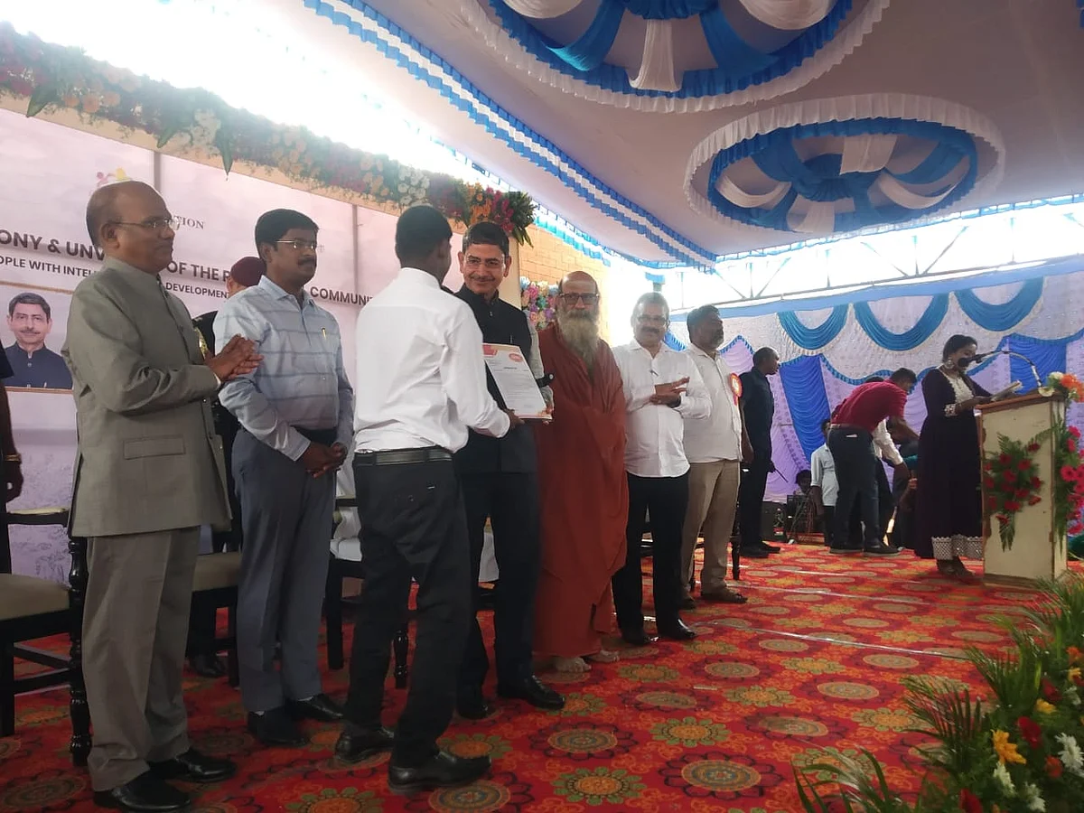 தமிழக ஆளுநர் ஆர்.என்.ரவி