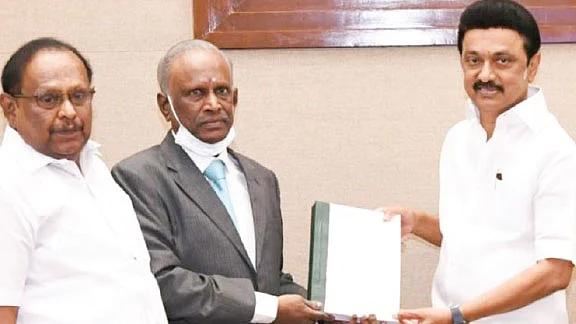 ஆறுமுகசாமி ஆணையம் அறிக்கை