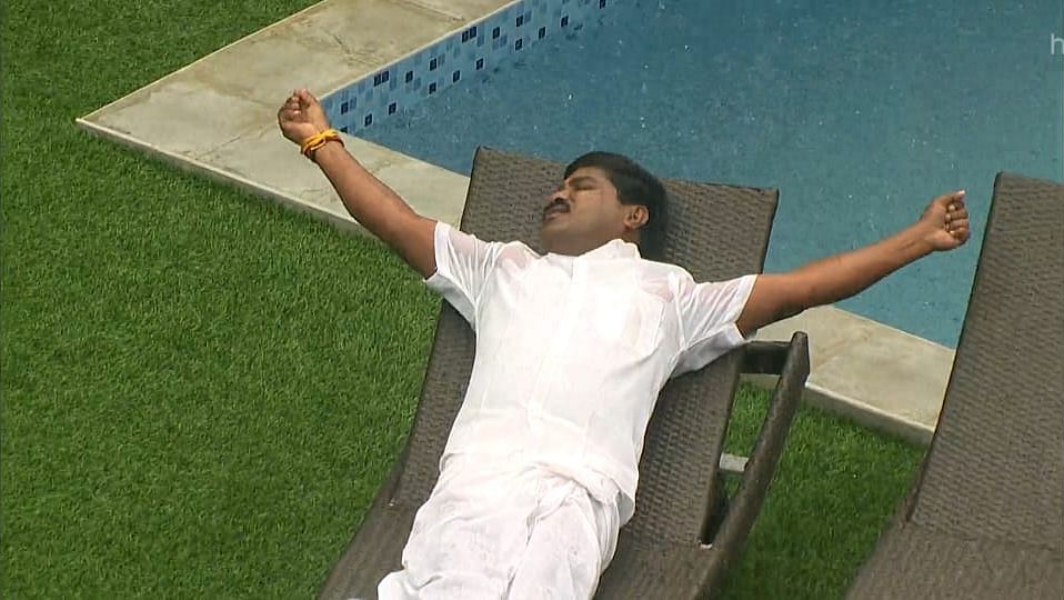 பிக் பாஸ் 6, நாள் 1 - ஜி.பி.முத்து