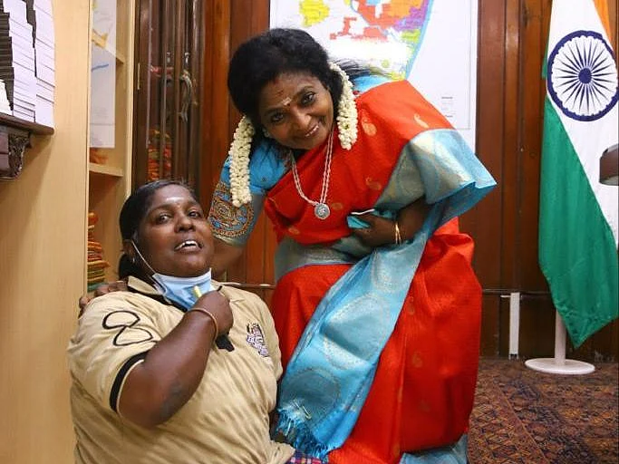 ``ஆளுநரின் மக்கள் குறைகேட்பு, ஜனநாயக விரோதம்!” - தமிழிசையைத் தாக்கும் புதுச்சேரி அதிமுக