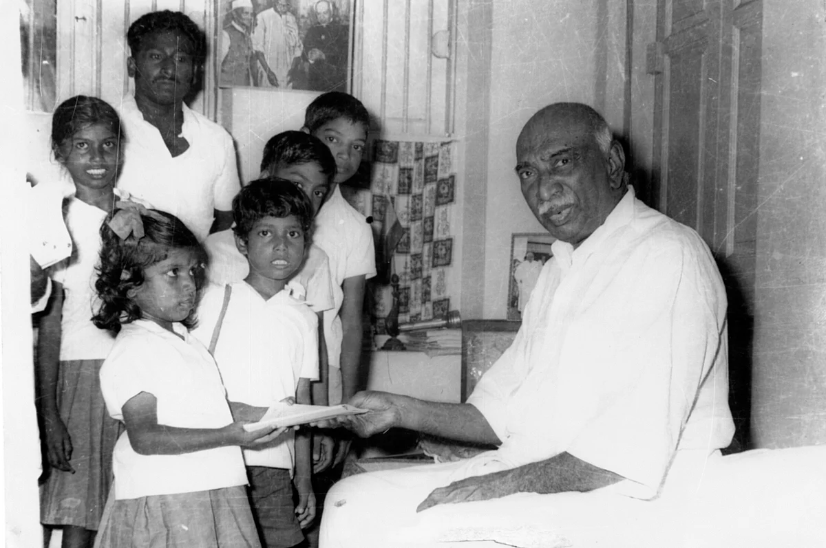 அண்ணாவின் பாராட்டு முதல் கிங்மேக்கரின் `கே’ பிளான் வரை... கர்மவீரர் காமராஜர் குறித்த 8 சுவாரஸ்யங்கள்
