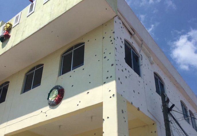 திடீர் கண்மூடி துப்பாக்கிச் சூடு; மேயர் உட்பட 18 பேர் பலி - அச்சத்தில் மெக்சிகோ மக்கள்