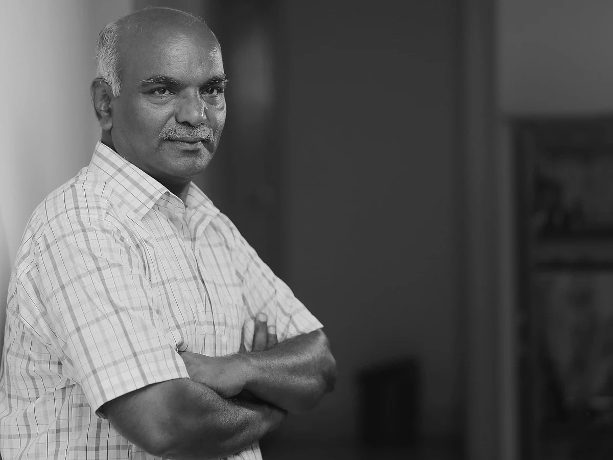 "யுவபுரஸ்கார் விமர்சனத்தை முன்வைக்கும் ஜெயமோகன் எளிய மனிதரல்ல!"- எழுத்தாளர் பாவண்ணன்