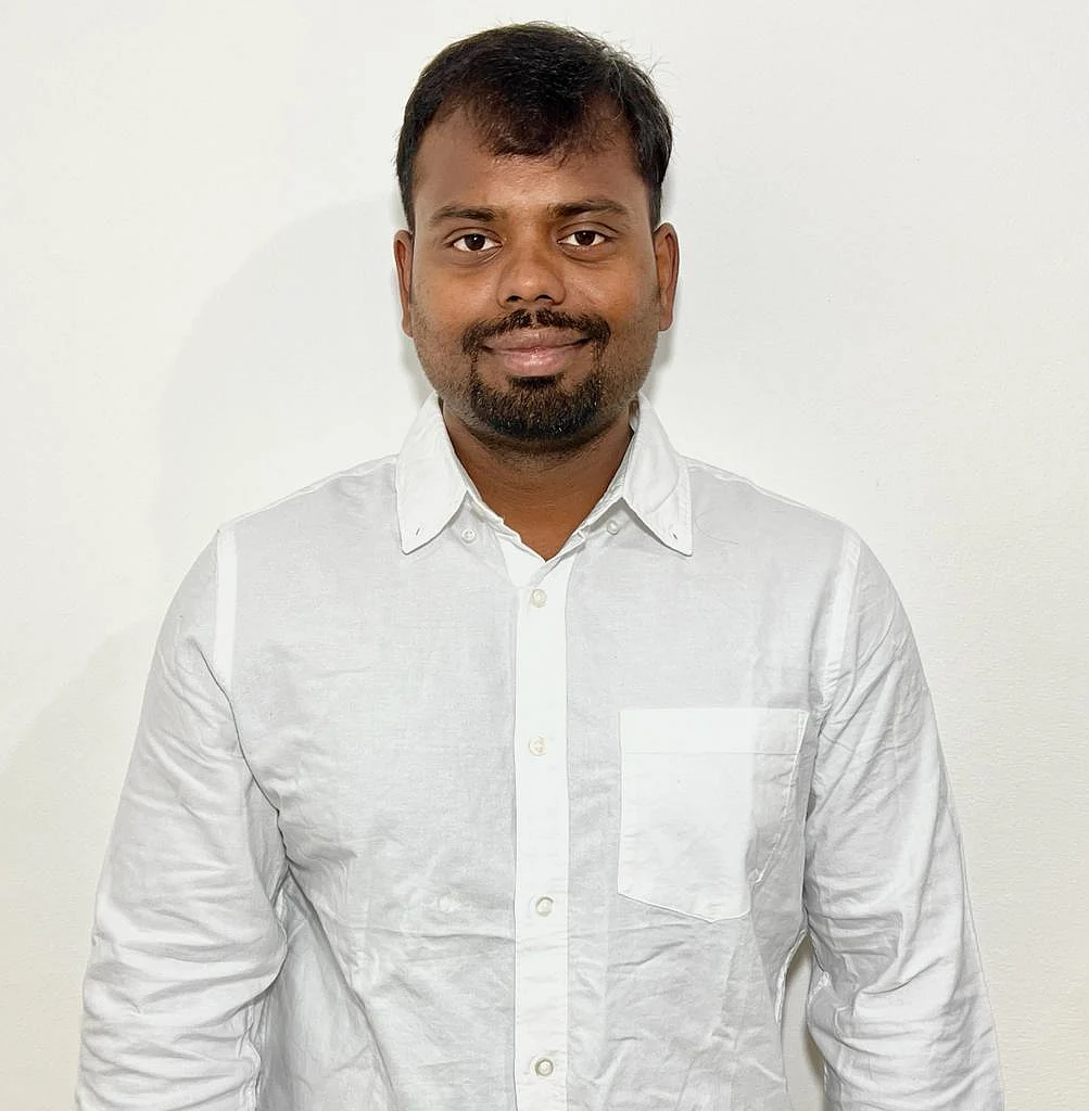வானியல் ஆர்வலர் மற்றும் வானியல் புகைப்படக்காரரான பிரபாகரன்