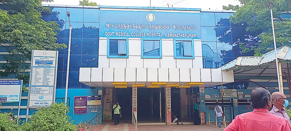 அவனே சாகணும்னு முடிவு பண்ணிட்டான். நாங்க ஏன் காப்பாத்தணும்?