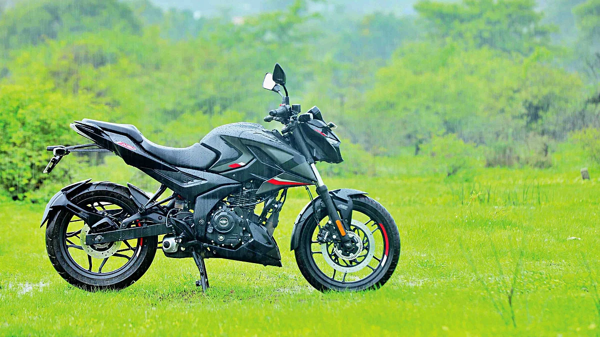 Bajaj Pulsar N160