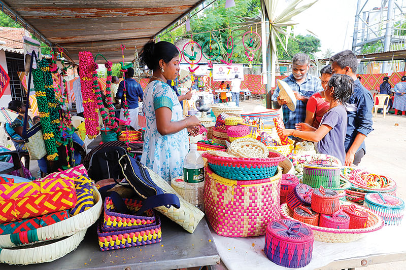 பனைப்பொருள்கள் விற்பனை