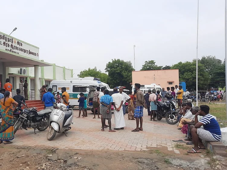சாத்தூர்: ஆரம்பச் சுகாதார நிலையத்தில் பச்சிளம் குழந்தை திடீர் மரணம்!- உறவினர்கள் முற்றுகை