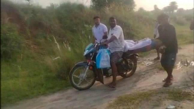 ``பட்டியலின மருத்துவர் தொட்ட உடல்...