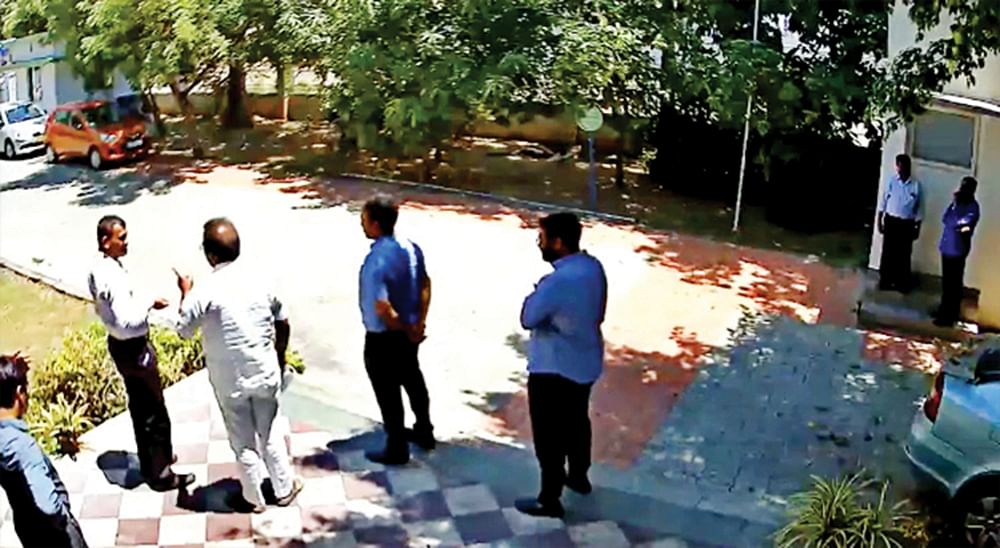 அடாவடி வசூலில் தி.மு.க-வினர்... நடவடிக்கை எடுப்பாரா ஸ்டாலின்?