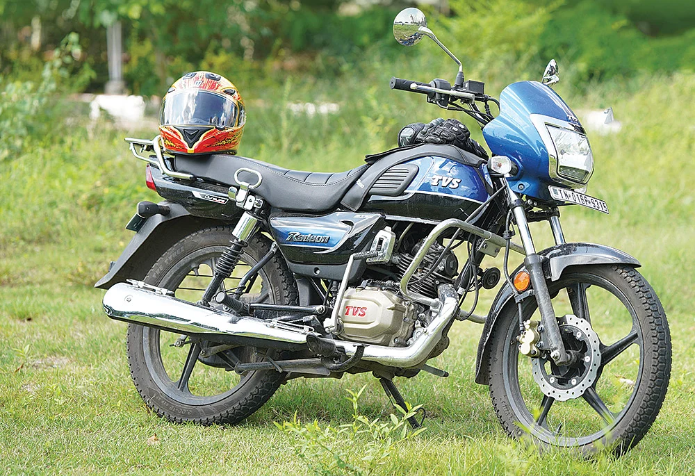 பக்கா குடும்பத்து பைக்!மைலேஜில், லுக்கில் அசத்தும் ரேடியான்!