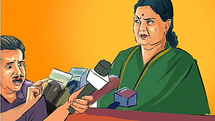 சிரித்துக் கொண்டும் பேசிக் கொண்டும்!