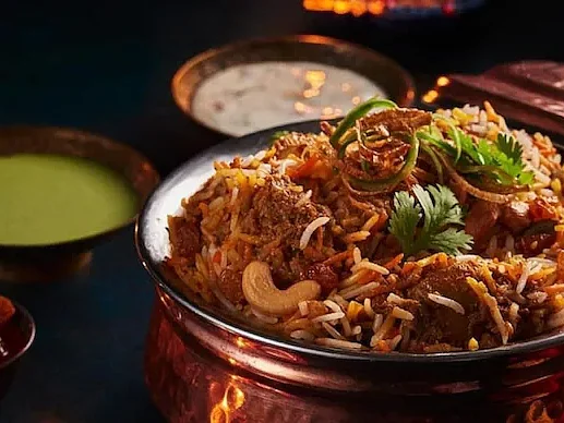 உடன் சேர்க்கப்படும் மசாலாக்களால் தாம்பத்ய உணர்வு குறைவதாக புகார்-மே.வங்கத்தில் பிரியாணி கடைகள் மூடல்