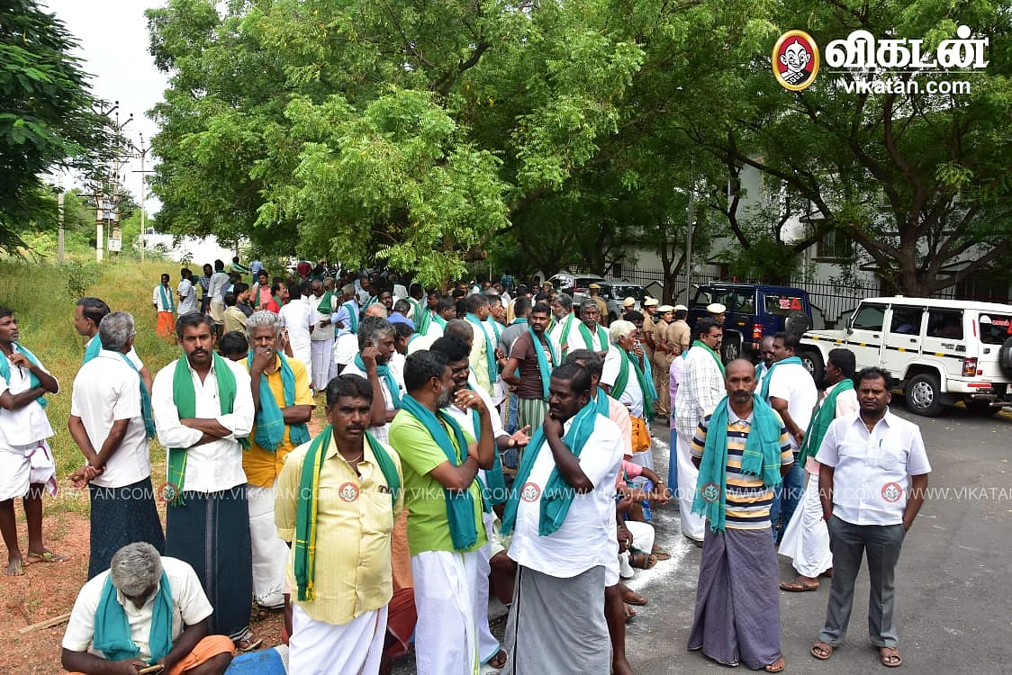 விவசாயிகள்