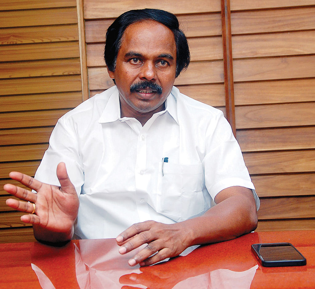 “கனிம வள கடத்தலை மத்திய அரசுதான் தடுக்க வேண்டும்!” - சொல்கிறார் அமைச்சர் மனோ தங்கராஜ்