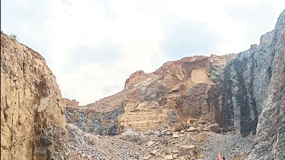 திருப்பூர் கல்குவாரி