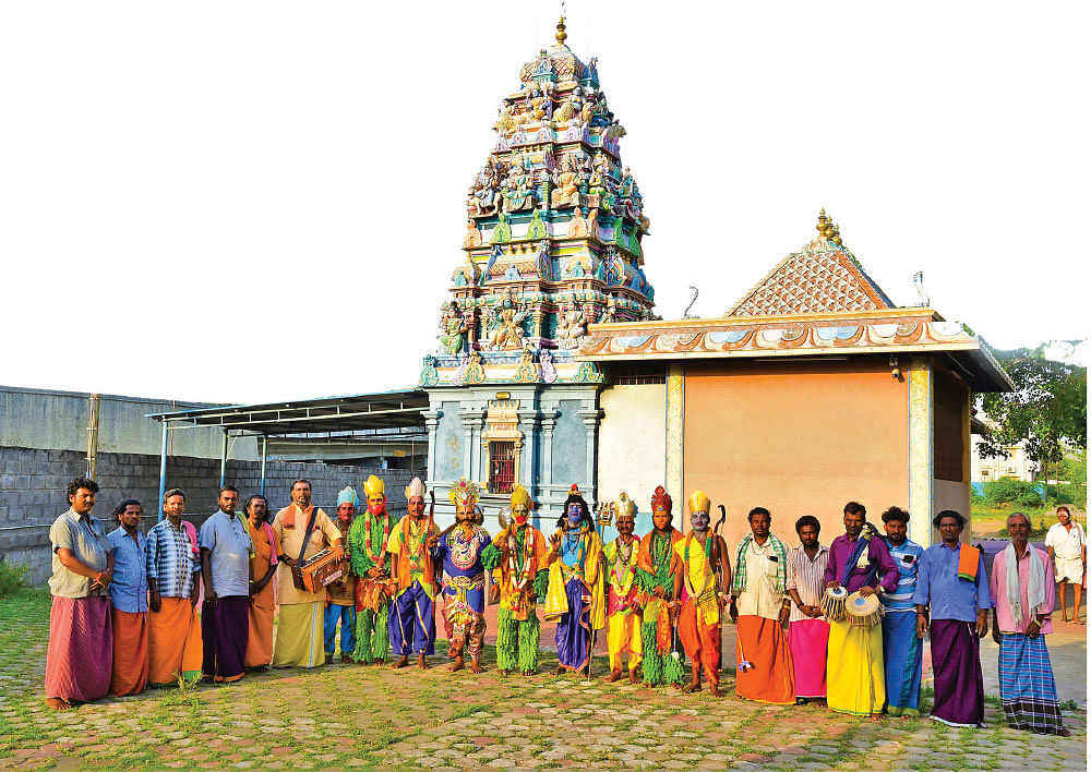 அவதாரம் - பகல் வேஷக்காரர்கள்