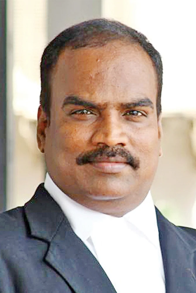 வழக்கறிஞர் ரமேஷ்