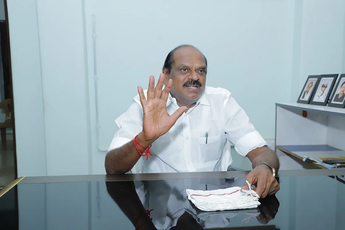``அதிமுக உள் விவகாரங்களில் தலையிட பாஜக-வுக்கு எல்லா உரிமையும் உண்டு!” - வைத்திலிங்கம் ஓப்பன் டாக்