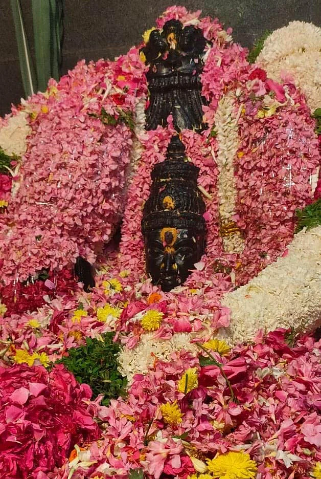 அம்மனுக்கு பூச்சாட்டுதல் நிகழ்வு