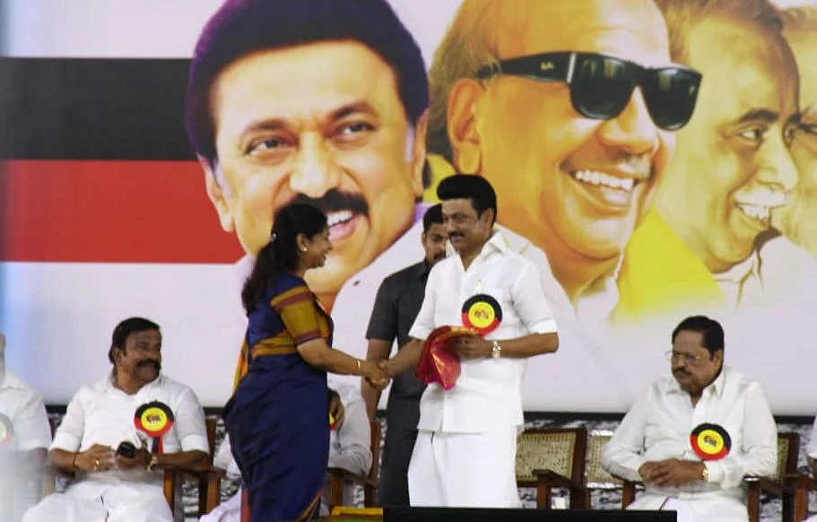 கனிமொழி - ஸ்டாலின்