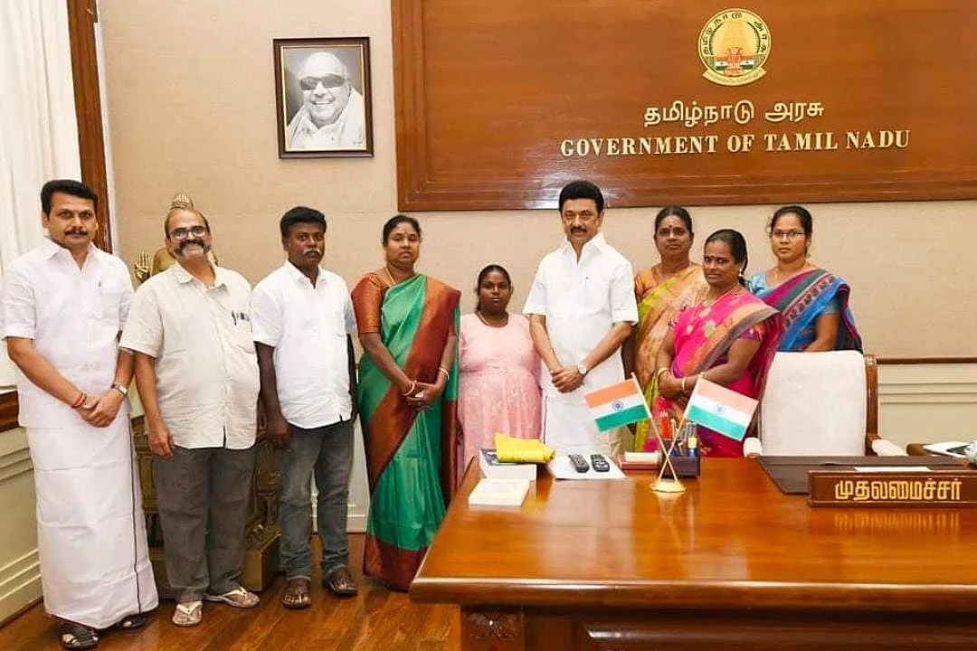 முதல்வருடன் காளியம்மாள்