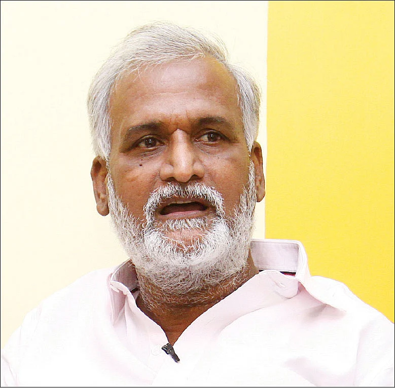 தி.மு.க நிறுவனத்துக்கு கைமாறிய பெருஞ்சொத்து முதல் விசாரணை வளையத்தில் ஐ.பி.எஸ் அதிகாரி வரை!