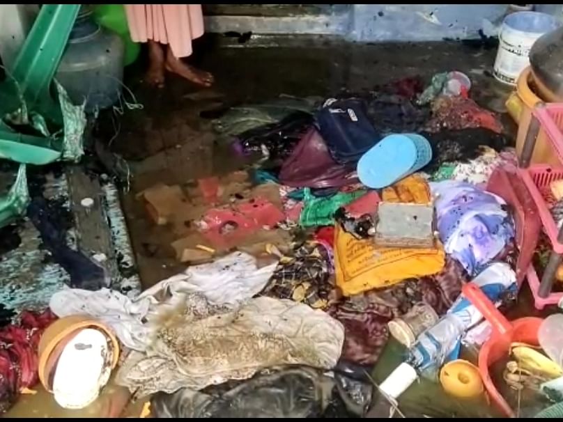 சேலம்: கறி விருந்து சமைக்கும்போது சிலிண்டர் கசிவு ஏற்பட்டு தீ விபத்து! - 6 பேர்  காயம்
