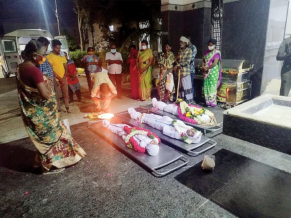 ஆதரவற்ற பிஞ்சுகள்... அலட்சியக் காப்பகம்... பறிபோன மூன்று உயிர்கள்!