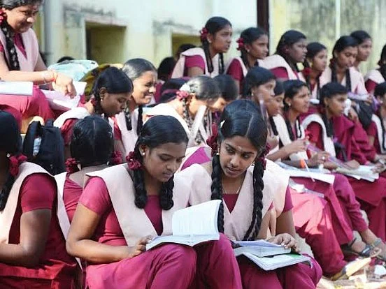 NEET: 7.5% உள்-ஒதுக்கீடு அரசுப்பள்ளி மாணவர்களின் முதலாமாண்டு முடிவுகள் சொல்வதென்ன?