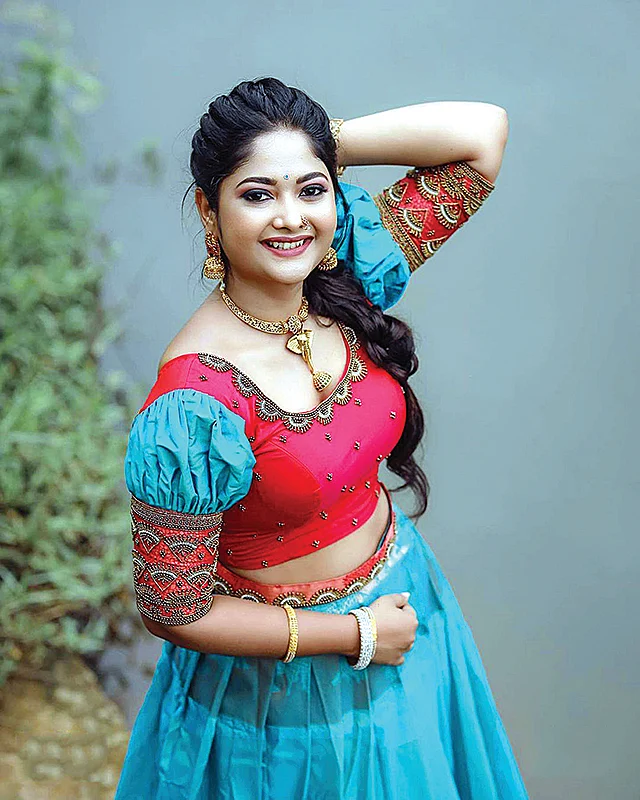 விகடன் TV: ரொம்பப் பிடிக்கும்!